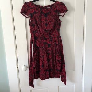 Rose-patterned Tie Waist Dress